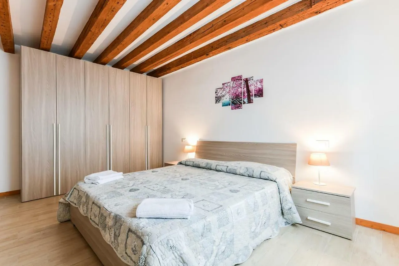 Colombina'S Roof Apartment Venice 0*,